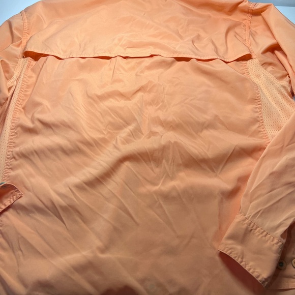 World Wide Sportsman Lightweight Fishing Shirt Large Pockets - Picture 4 of 5